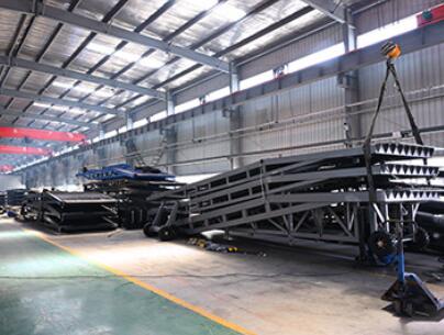 半成品堆放區(qū)